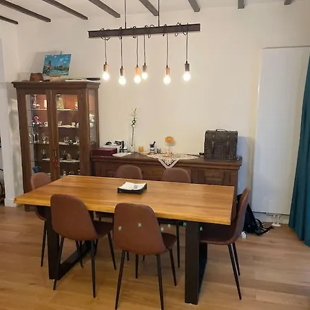 빌라 Spacious & Cozy House. 3 Bedrooms, 2.5 Bathrooms 힐베르쉼