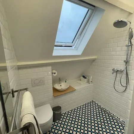 Spacious & Cozy House. 3 Bedrooms, 2.5 Bathrooms