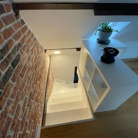 Spacious & Cozy House. 3 Bedrooms, 2.5 Bathrooms 빌라 힐베르쉼