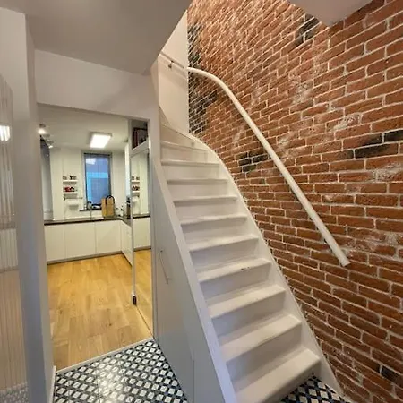 Spacious & Cozy House. 3 Bedrooms, 2.5 Bathrooms 빌라