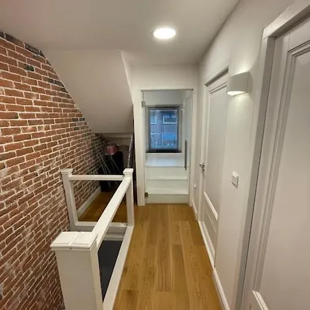 Spacious & Cozy House. 3 Bedrooms, 2.5 Bathrooms 빌라 *